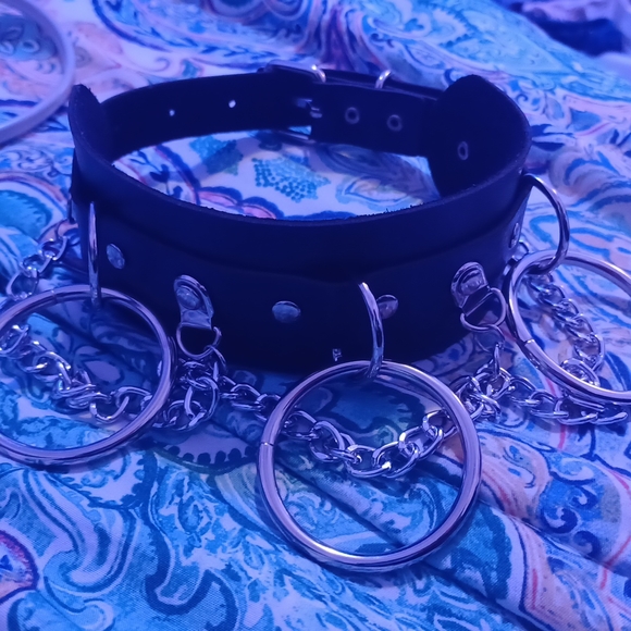 Hot Topic Accessories - Choker